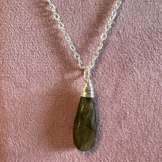 Necklace with Labradorite