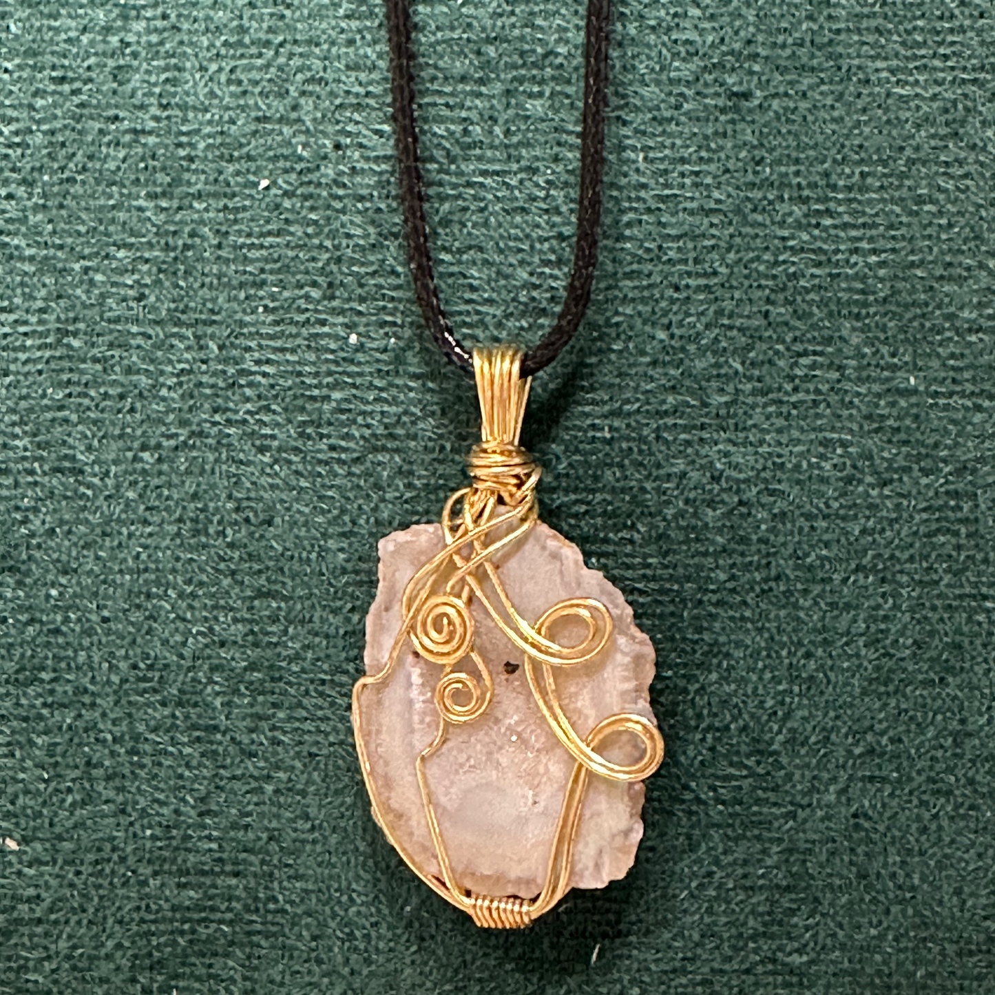 Wire Wrapped Crystal Pendant (Agate)