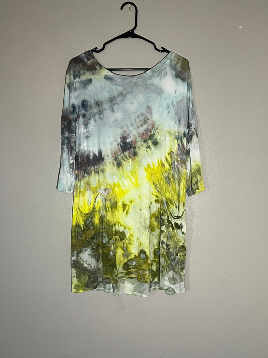 Tie-Dye 3/4 Sleeve Length Lightweight Tunic-style Shirt (size 2XL)