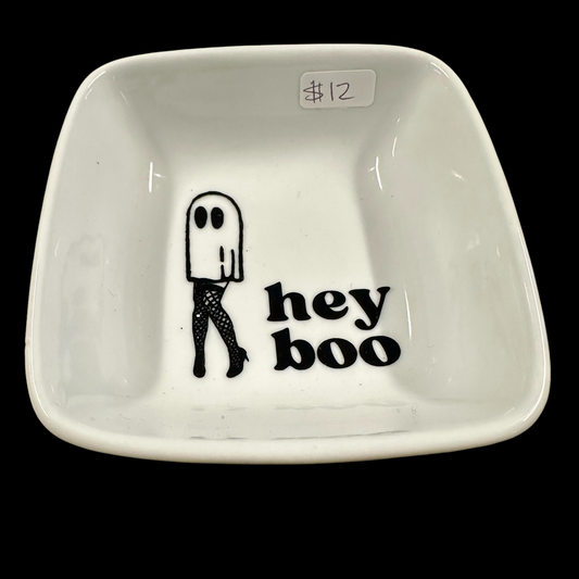 Hey Boo Dish