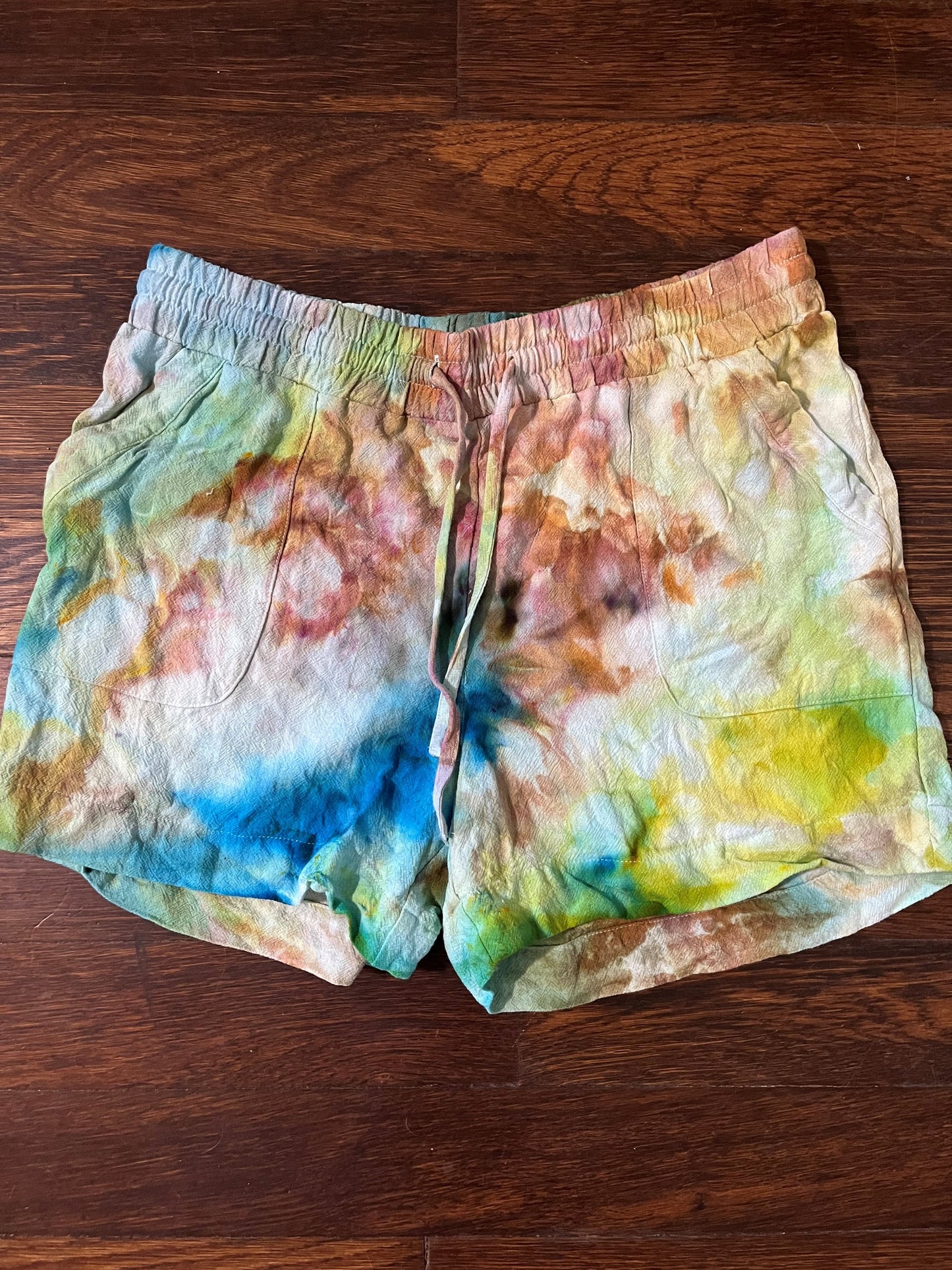 Shorts (size L)